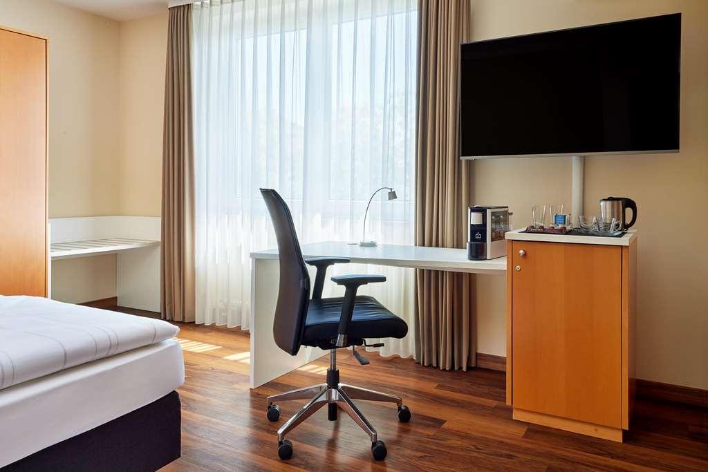 Best Western Macrander Hotel Дрезден Стая снимка